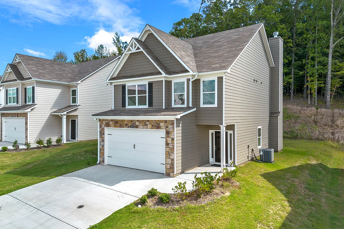 Building Photo - 252 Eva Way