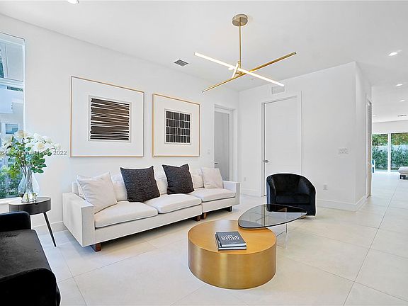 4th image of 3590 Franklin Ave #35RS