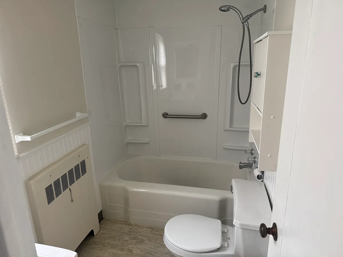 Building Photo - 1631 W 3rd St #46