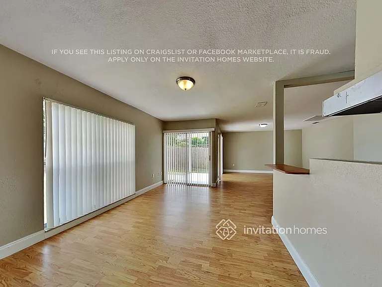 614 W Windhorst Rd — Photo 6