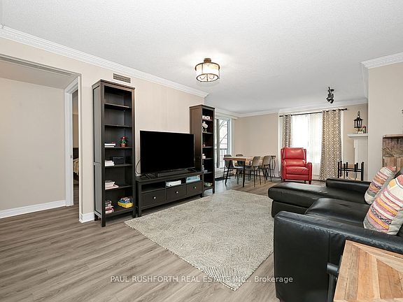 4th image of 939 N River Rd #202