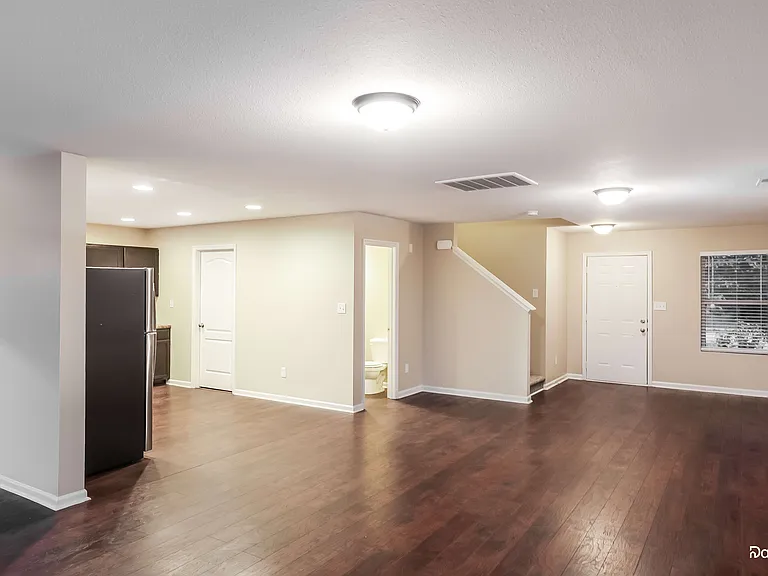 112 Pitts Griffin Dr — Photo 6
