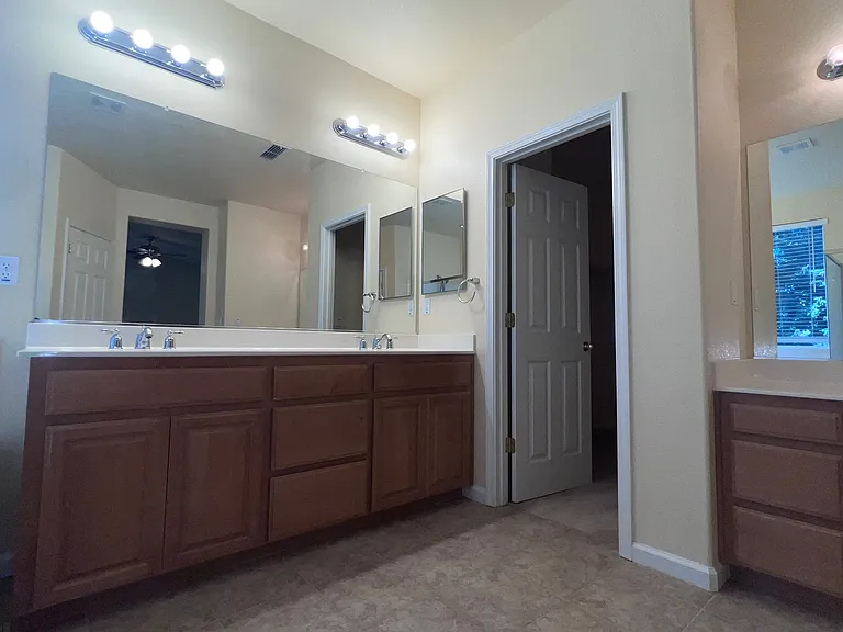 771 Cathedral Way — Photo 34