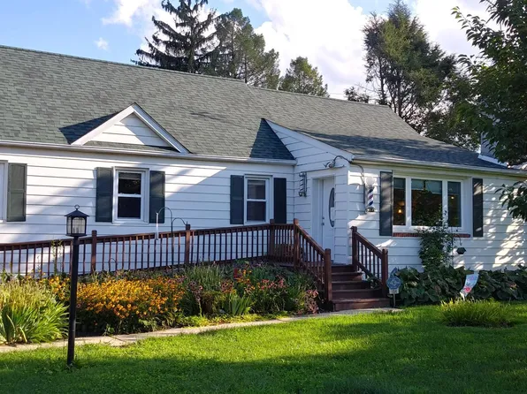 104 Coeway Ln, Exton, PA 19341