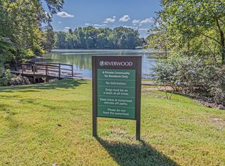 8805 River Rise Dr, Cordova, TN 38016