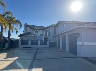 29242 Old Wrangler Rd, Canyon Lake, CA 92587