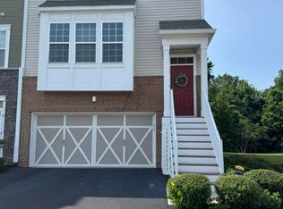 152 Waypoint Dr, Eatontown, NJ 07724