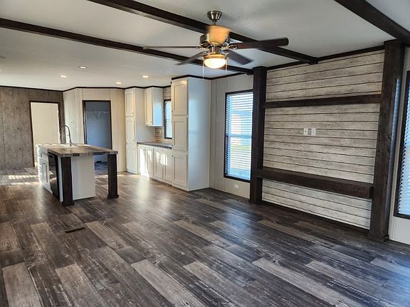 4th image of 147 Peach Ln