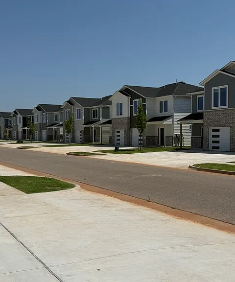 1100 Prestige Pl — Photo 3