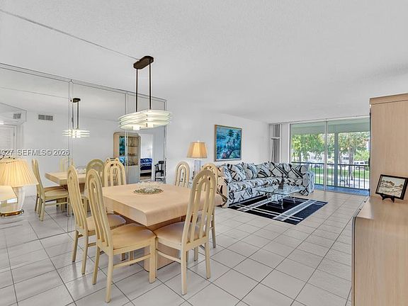 3rd image of 671 S Hollybrook Dr APT 209