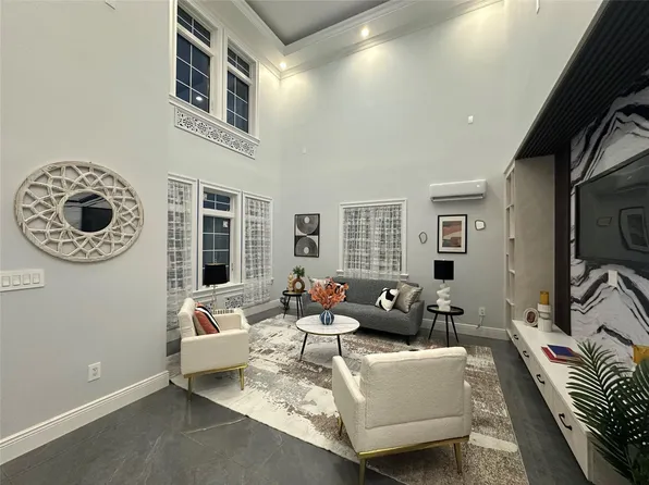 46-38 204 Street, New York, NY 11361
