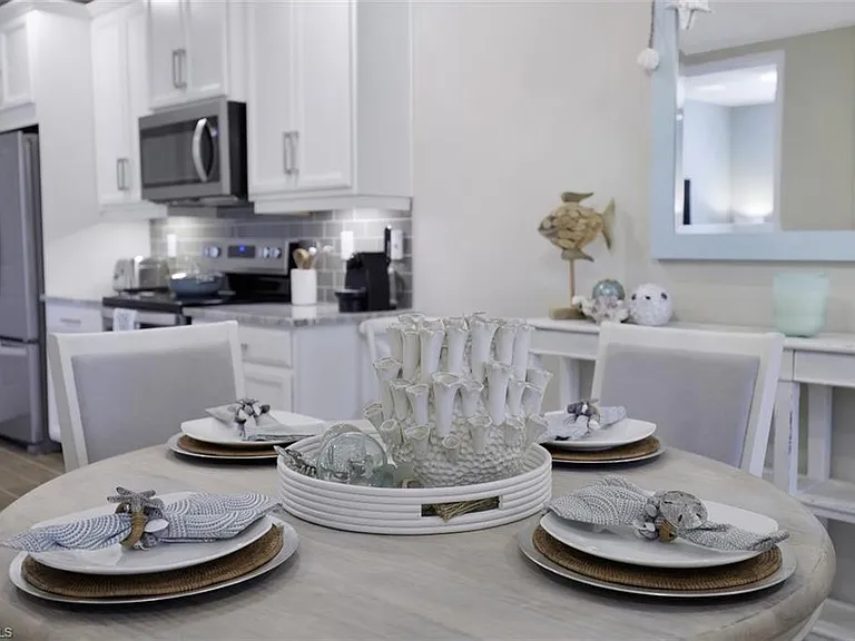 14663 Edgewater Cir — Photo 10