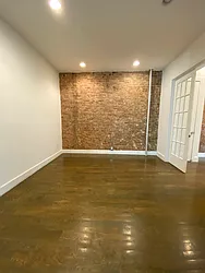 Rented by City Prime Commercial Realty 