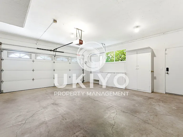 645 Keith Ct — Photo 58