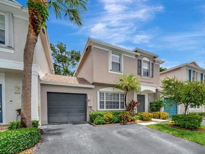 6010 N Golden Beauty Ln, Tamarac, FL, 33321