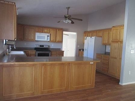 2nd image of 321 N Date St