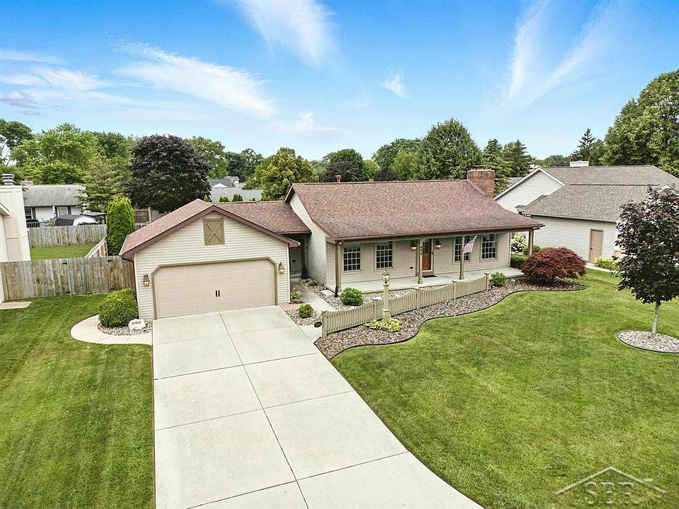 1st image of 699 Plantation Dr