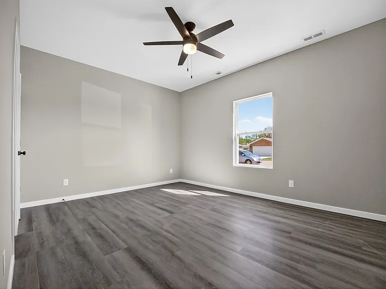 42 Whitley Ln — Photo 16