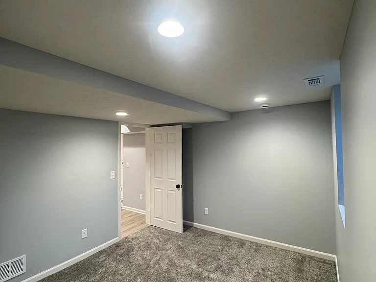 3519 Woodbine Ave — Photo 4