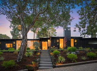 1535 Hayne Rd, Hillsborough, CA 94010