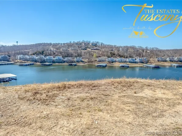 12 Tuscany Dr, Camdenton, MO 65020