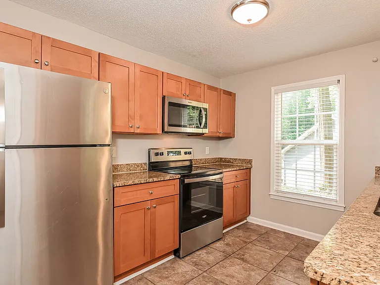 2128 Summertown Dr NW — Photo 8