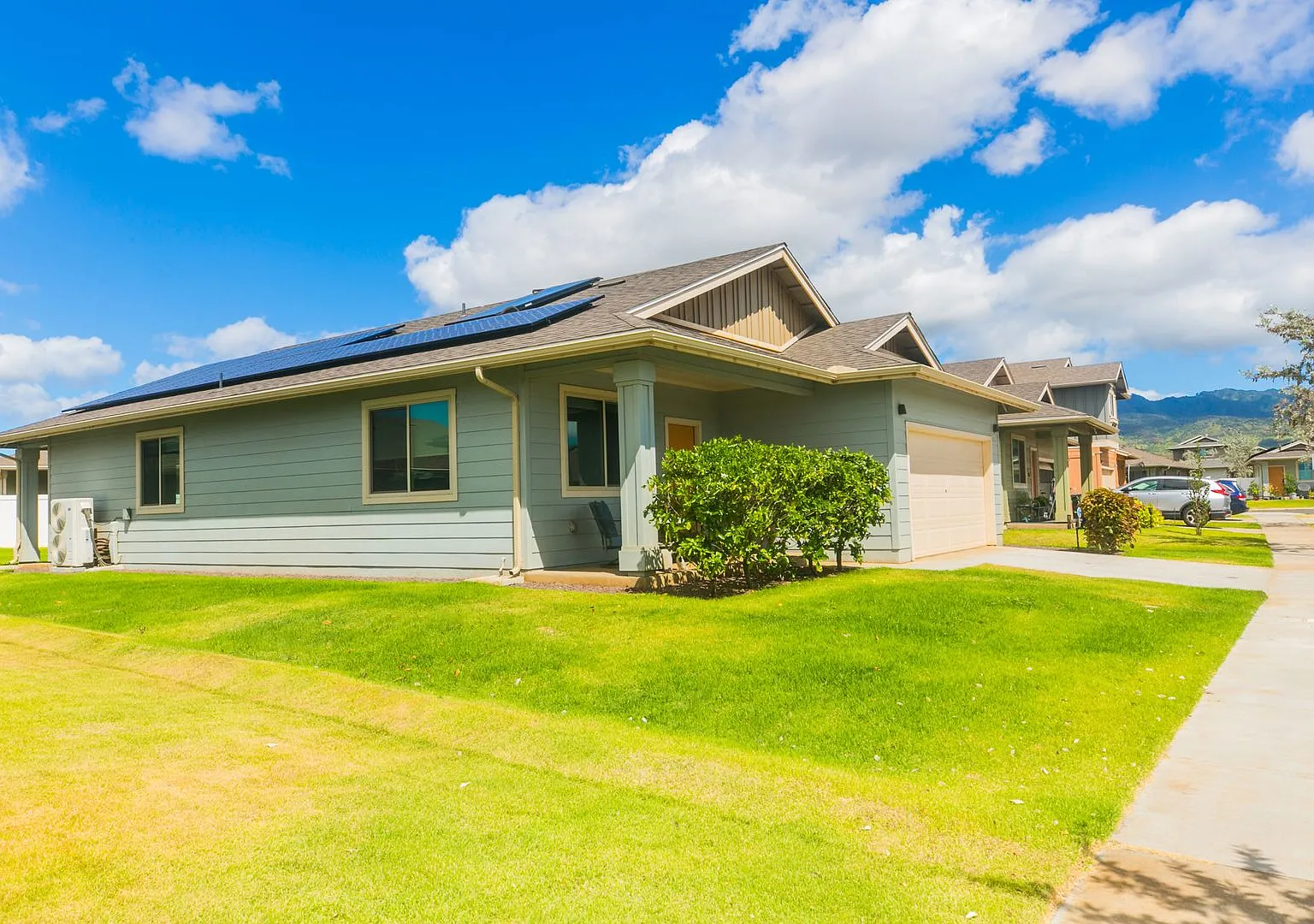 Ho'opili single level home — Photo 1