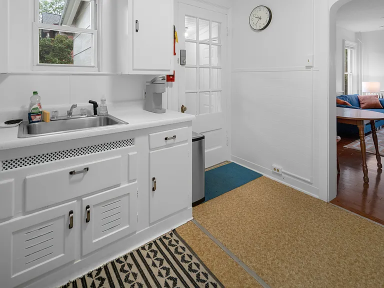 220 S Geneva St #3 — Photo 10