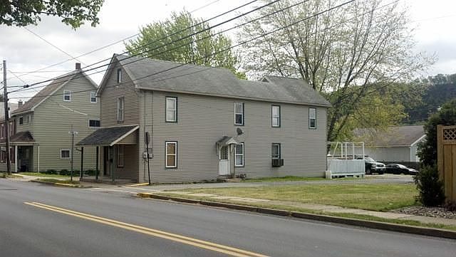 2nd image of 545 Duke St
