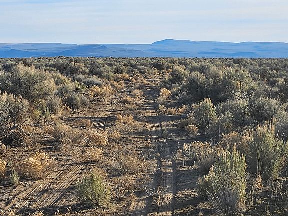 3rd image of Fossil Lake Rd #Tl-1200