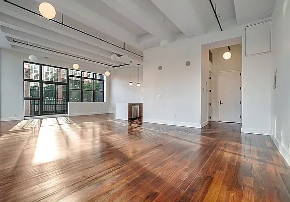4th image of 364 Bedford Ave #2D