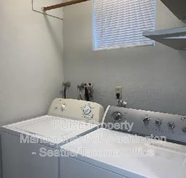 3414 S Monroe St #B — Photo 9