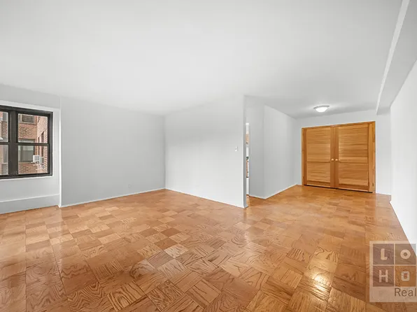 383 Grand Street image 2 of 25