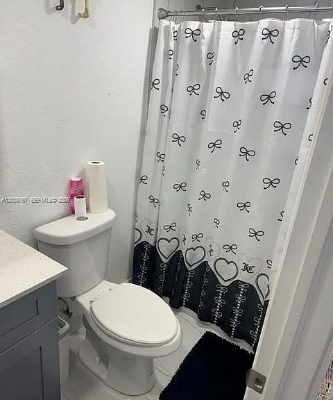 211 SW 71st Ave — Photo 7