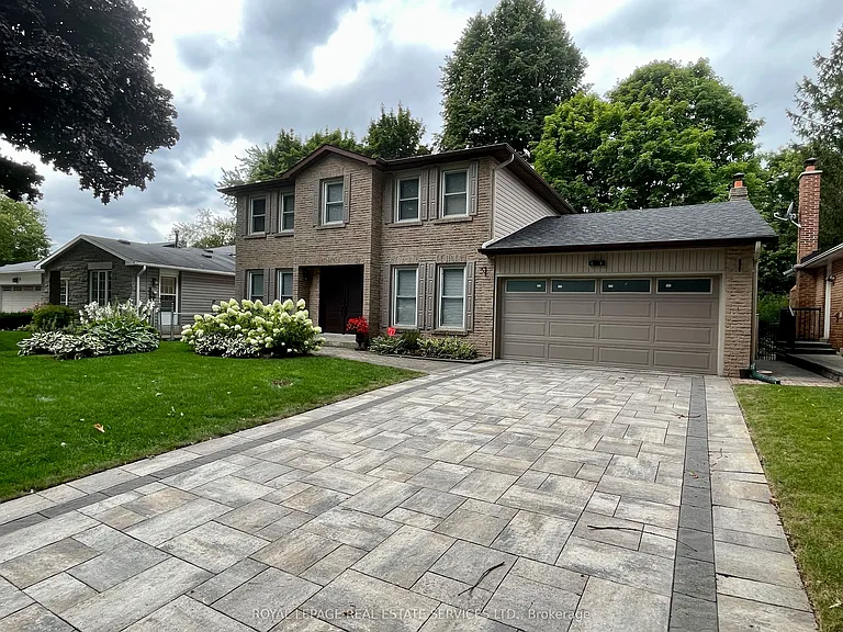 18 Sir Gawaine Pl — Photo 2