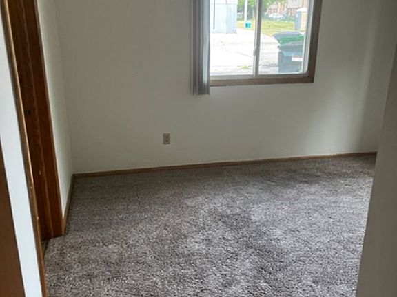 4th image of 3010 5th Ave #16