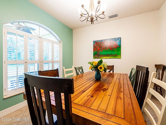 5th image of 5361 Coleda Ln