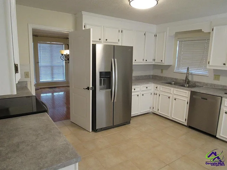 100 Sunchase Ct — Photo 3
