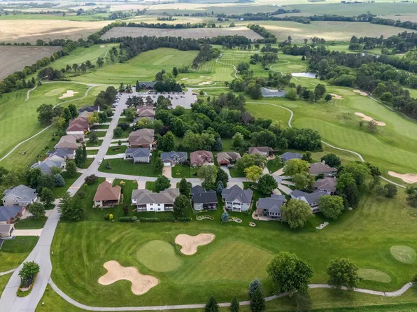 4912 Woodland Hills Dr, Eagle, NE 68347