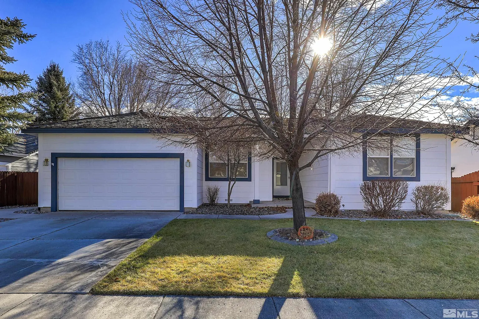 1830 Bougainvillea Dr photo 1