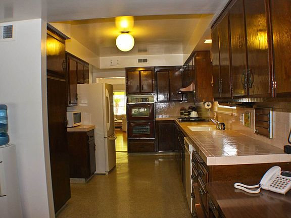 4th image of 6354 W 79th St