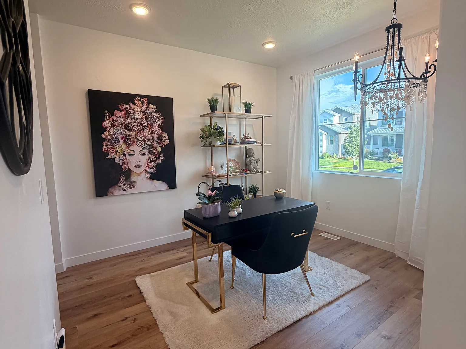 3 bed, 2.5 bath, 1932 sqft, $3,800 — Photo 3