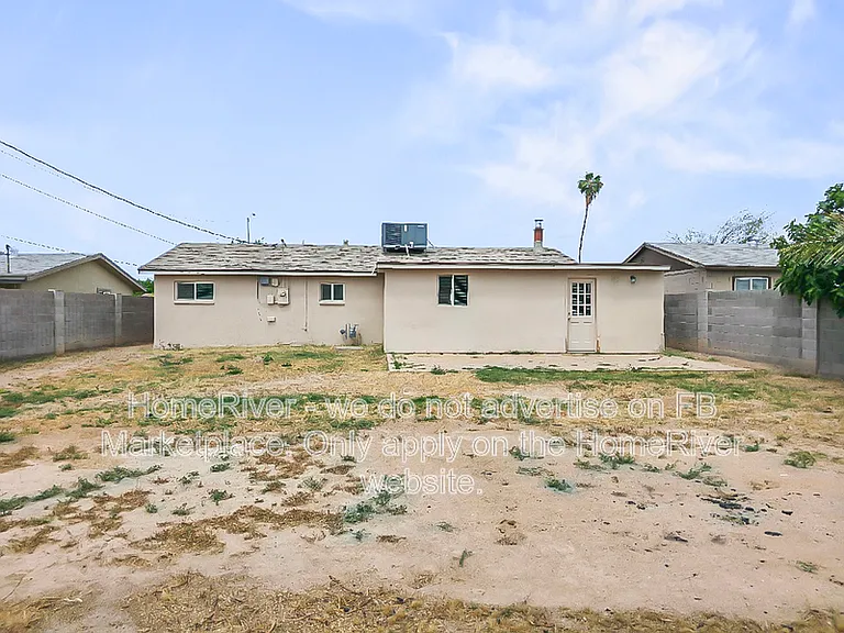 2221 E Beverly Ln — Photo 20