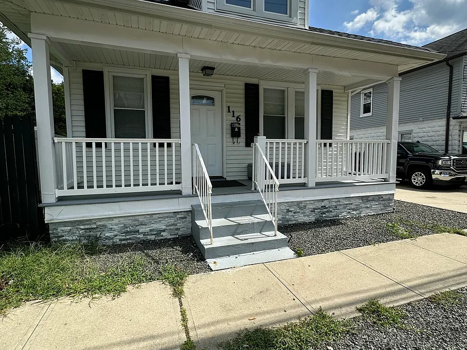 116 De Witt Ave