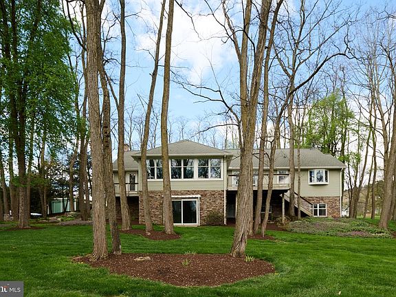 2nd image of 2890 Halfmoon Valley Rd