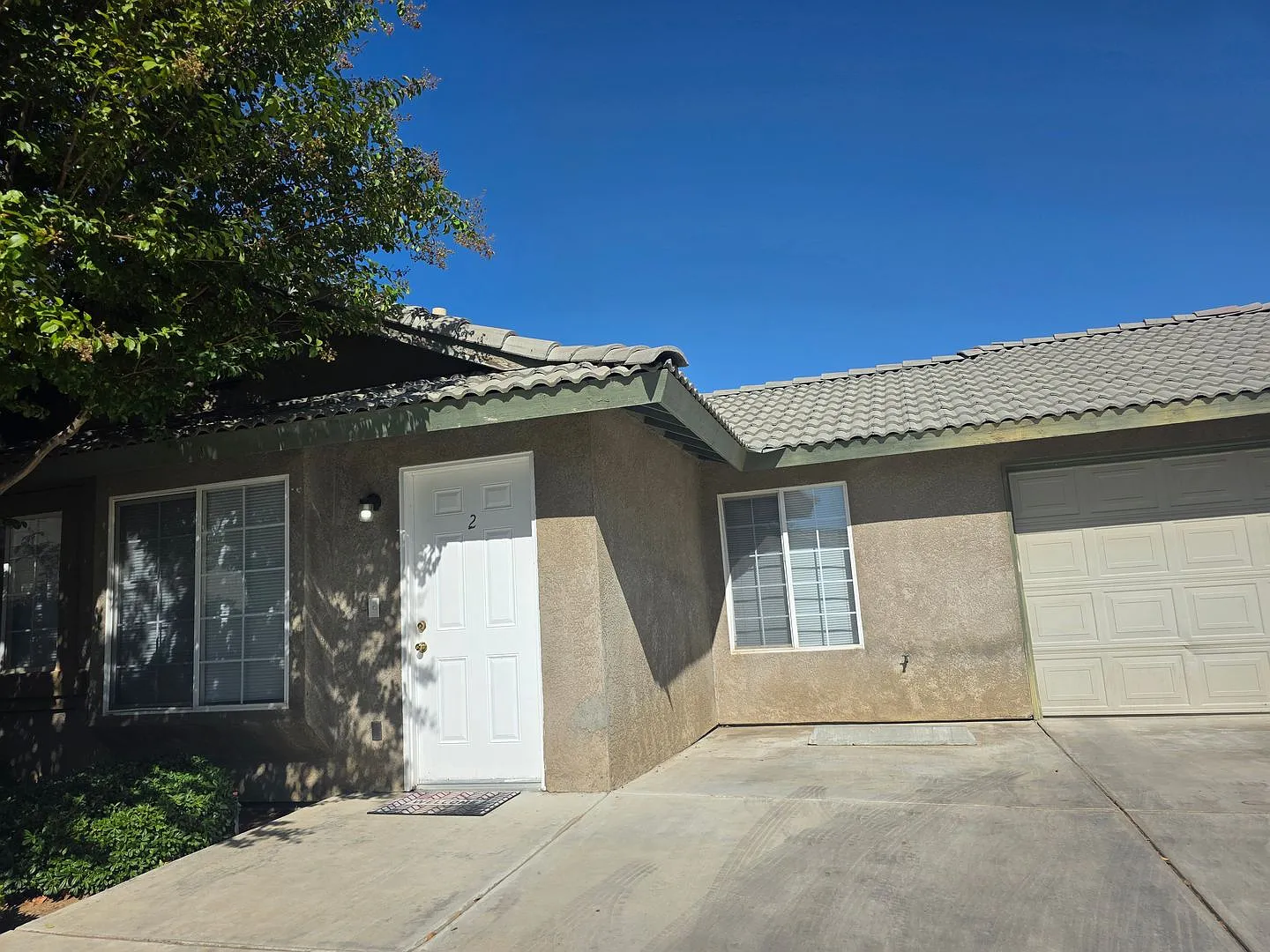 722 Spring Meadow Ct. #2 - Apartment — Photo 2
