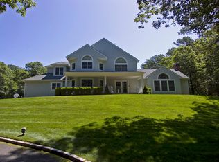 1611 Deerfield Rd, Water Mill, NY 11976