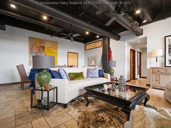 816 Kanawha Blvd E #3N, Charleston, WV 25301