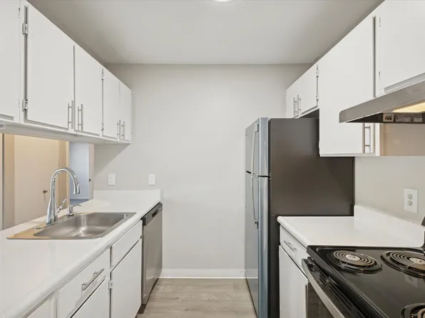 Parchment Point Townhomes