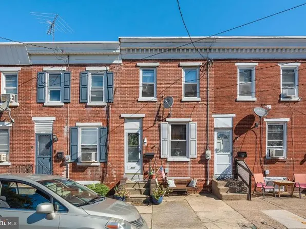 825 Paul St, Gloucester City, NJ 08030